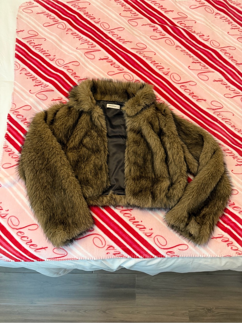 Faux Fur Cropped Jacket in Brown